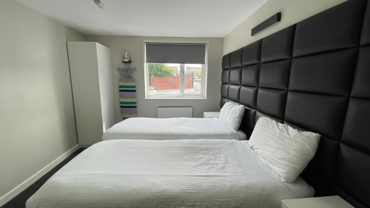 Mays Apartments - 102 Mill Street, Free Parking, 2 Minute Walk To Baltic Market And City Centre - Apartments Sleep 1-10 Guests Liverpool Exterior foto